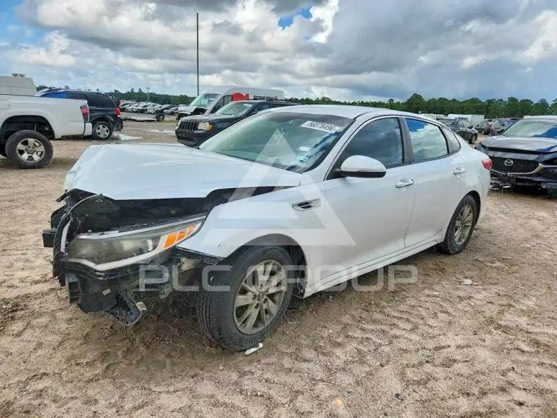 2018 KIA Optima photo