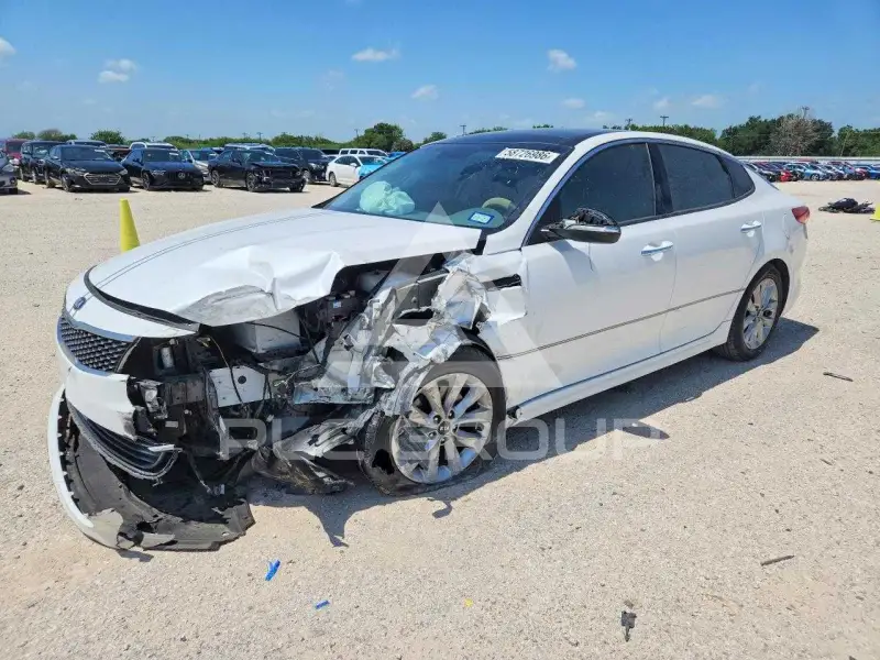 2018 KIA Optima photo