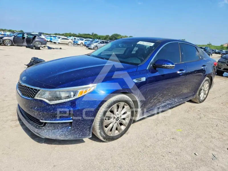 2018 KIA Optima photo