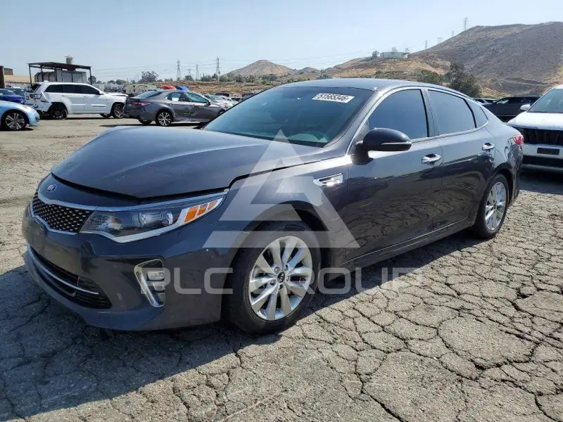 2018 KIA Optima photo