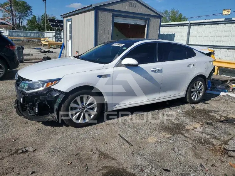 2018 KIA Optima photo