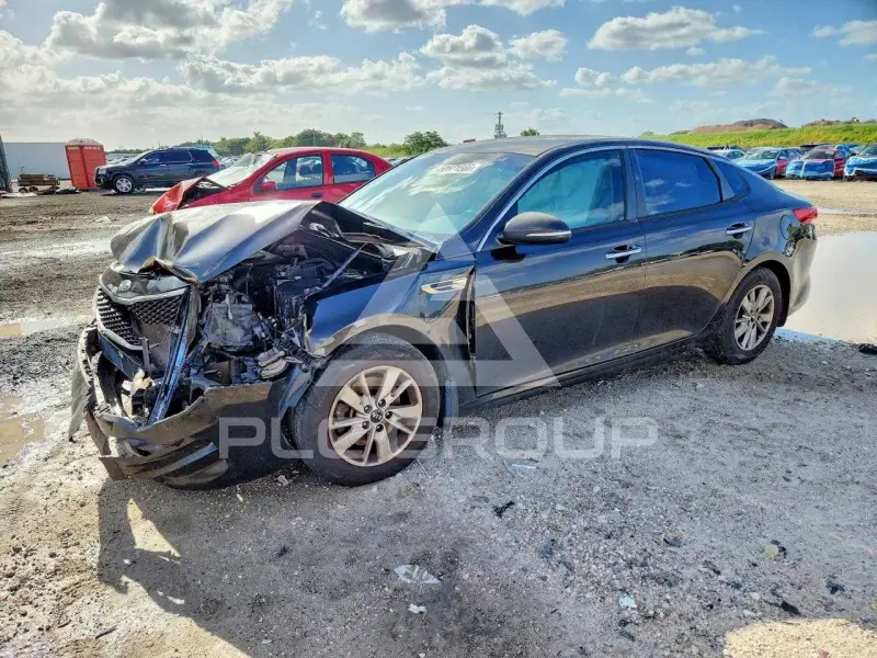 2018 KIA Optima photo