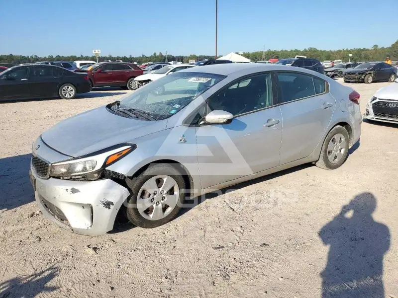 2018 KIA Forte photo