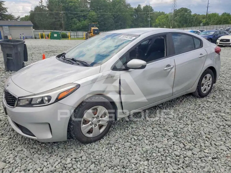 2018 KIA Forte photo