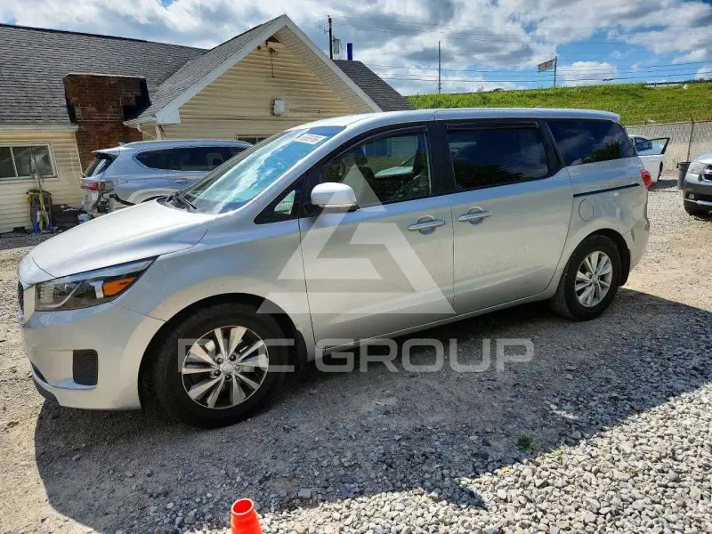 2018 KIA Sedona фото