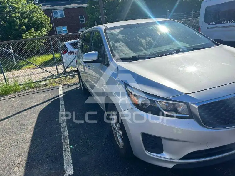 2018 KIA Sedona фото