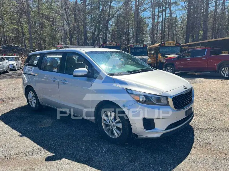 2018 KIA Sedona фото