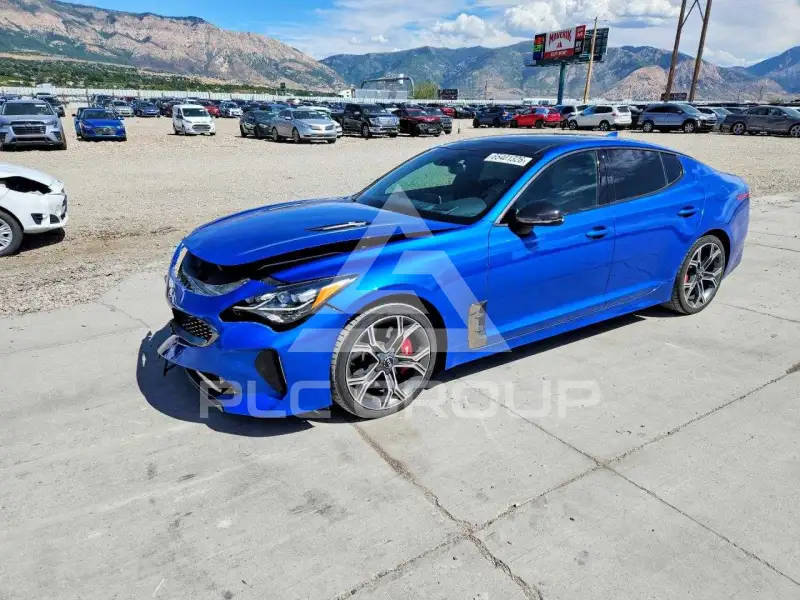 2018 KIA Stinger photo