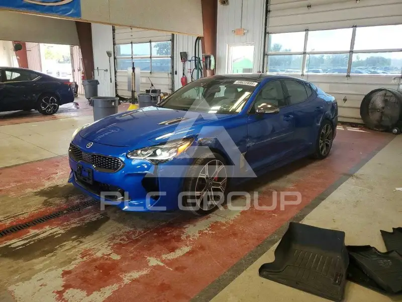 2018 KIA Stinger photo