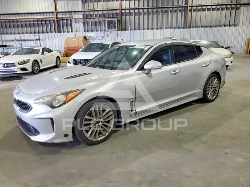 2018 KIA Stinger фото