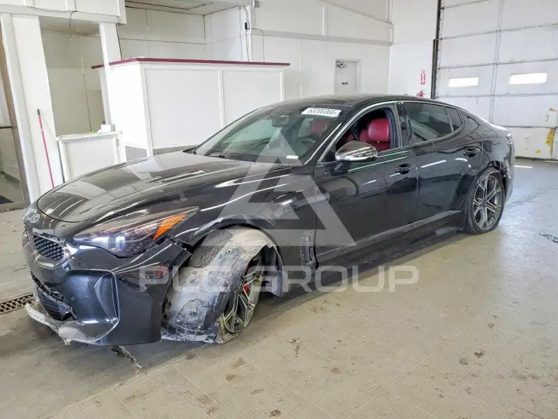 2018 KIA Stinger photo