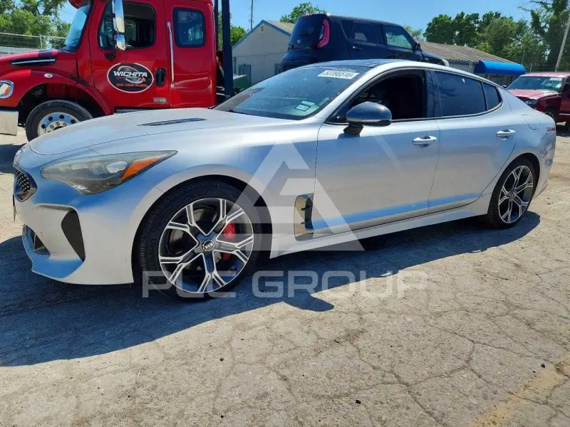 2018 KIA Stinger фото