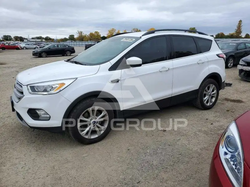 2018 Ford ESCAPE photo