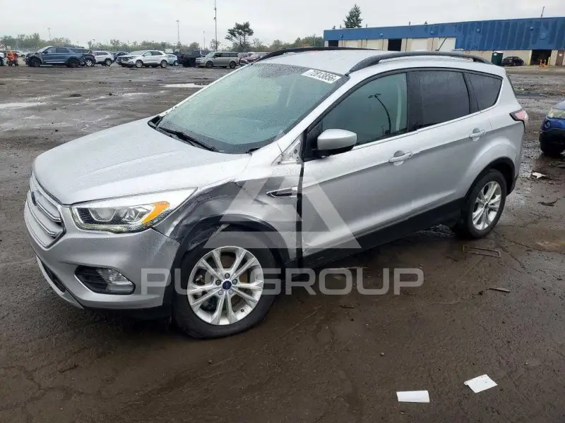 2018 Ford ESCAPE photo