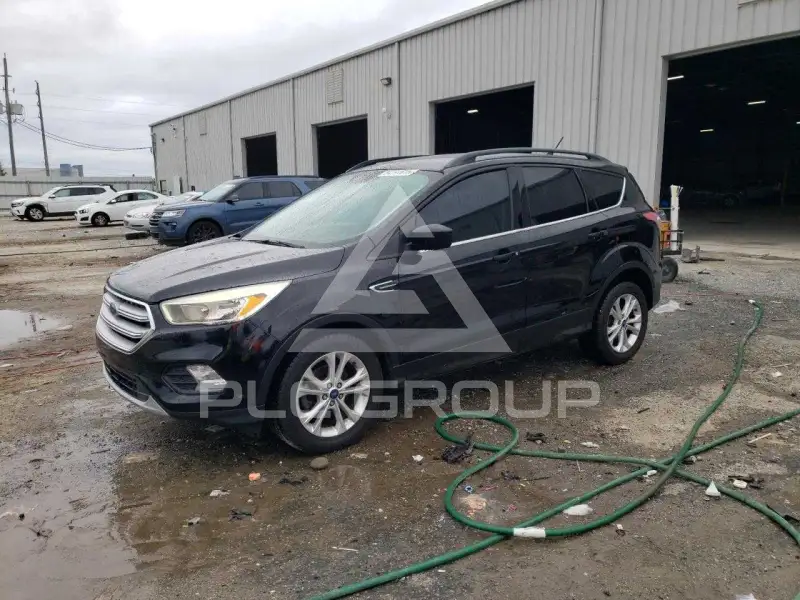 2018 Ford ESCAPE photo