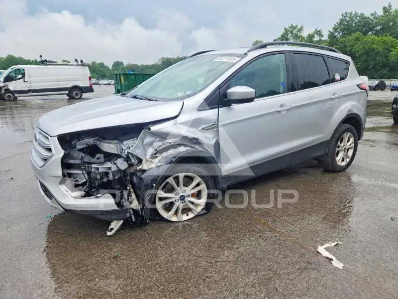 2018 Ford ESCAPE фото