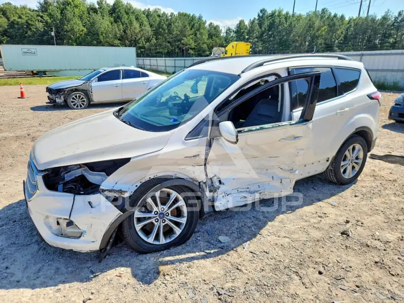 2018 Ford ESCAPE photo