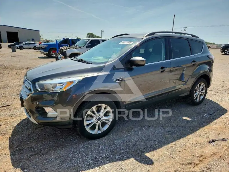 2018 Ford ESCAPE photo