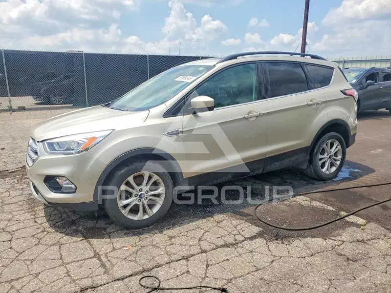 2018 Ford ESCAPE photo