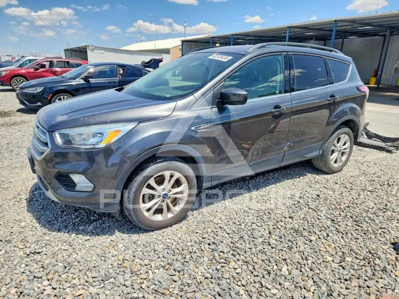 2018 Ford ESCAPE photo