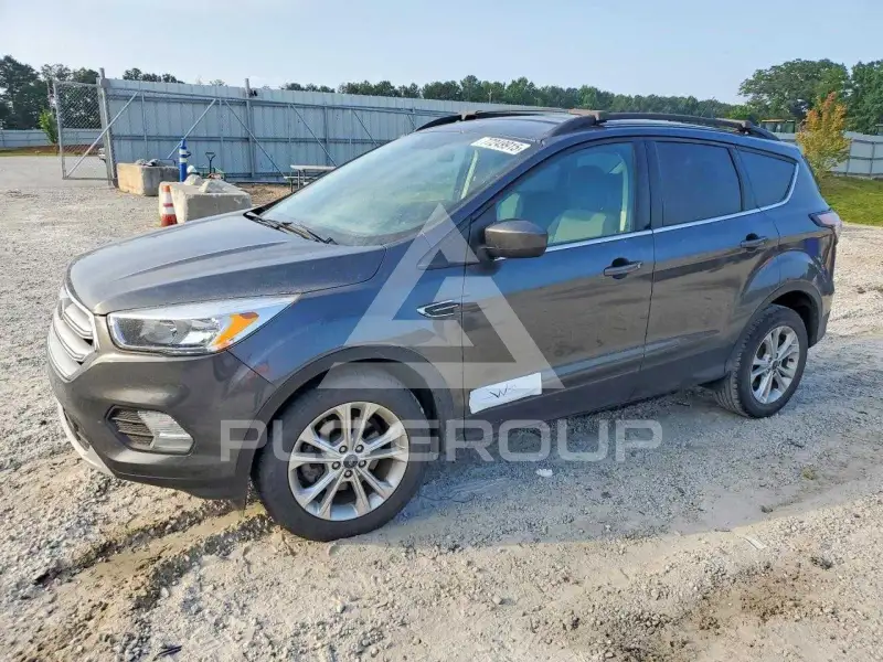 2018 Ford ESCAPE photo