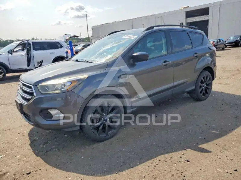 2018 Ford ESCAPE photo