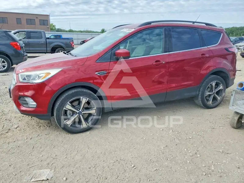 2018 Ford ESCAPE фото