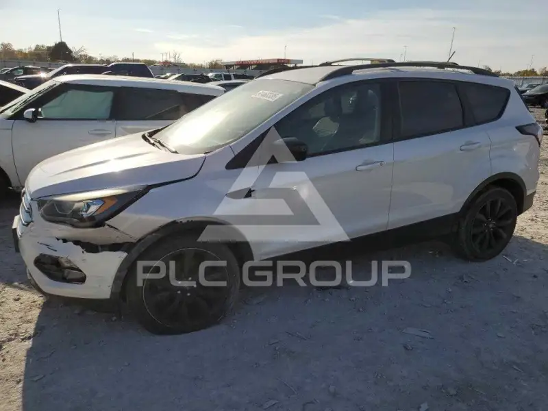 2018 Ford ESCAPE photo