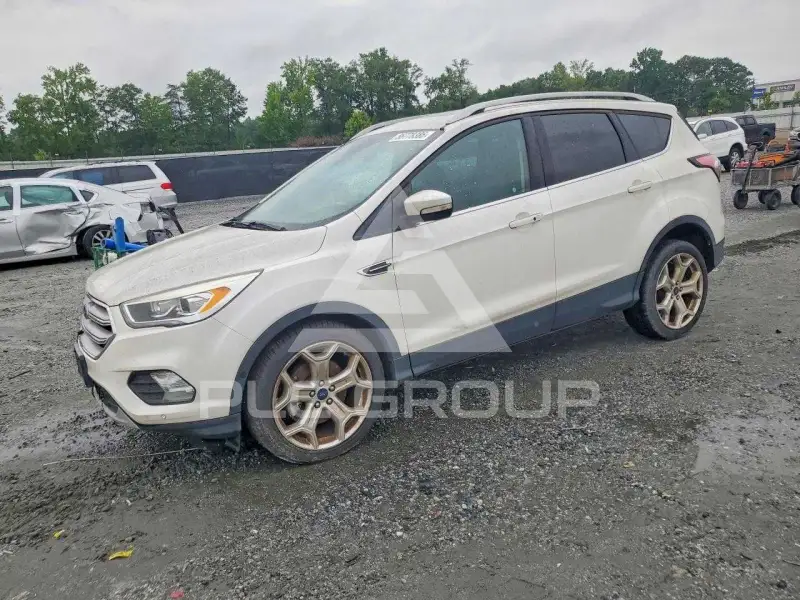2018 Ford ESCAPE photo