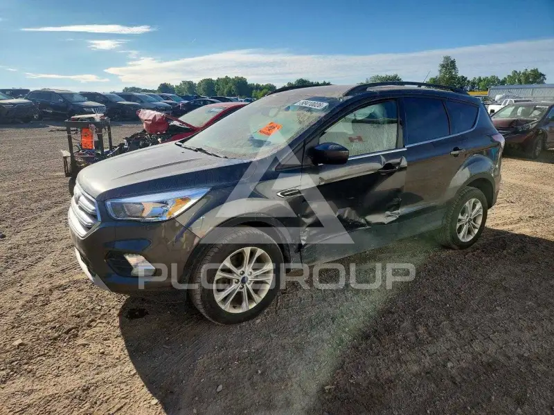 2018 Ford ESCAPE photo