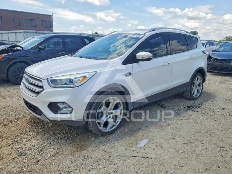 2018 Ford ESCAPE photo
