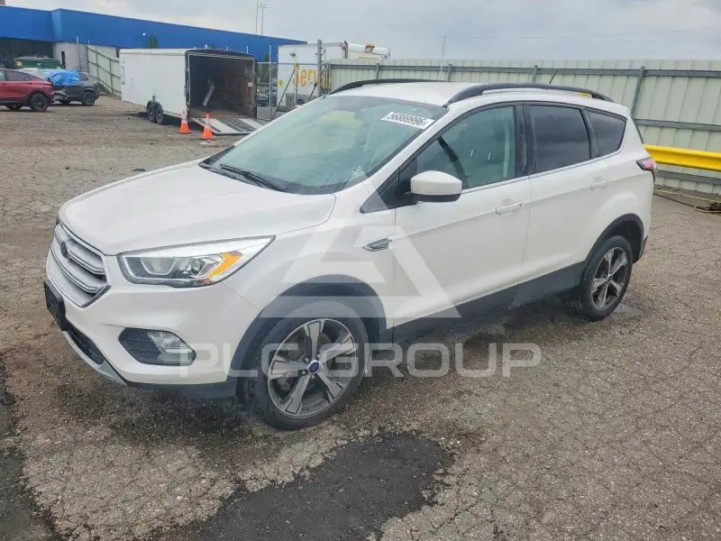 2018 Ford ESCAPE photo