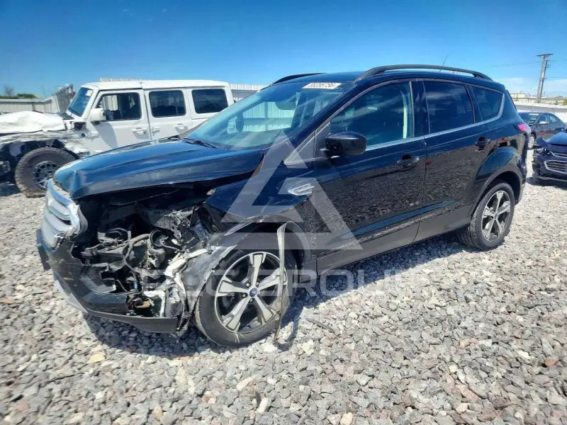 2018 Ford ESCAPE photo