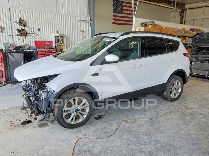 2018 Ford ESCAPE photo