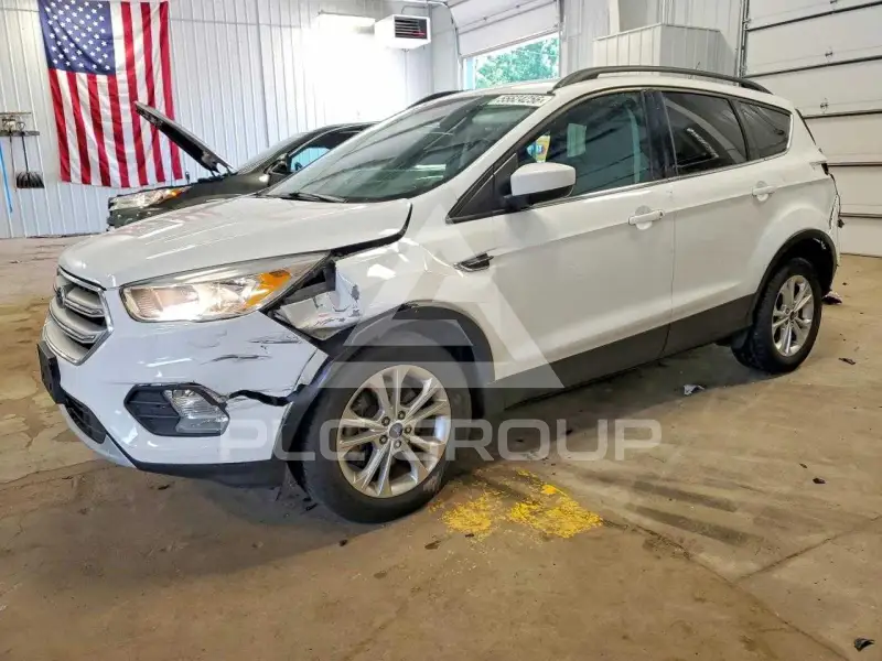 2018 Ford ESCAPE photo