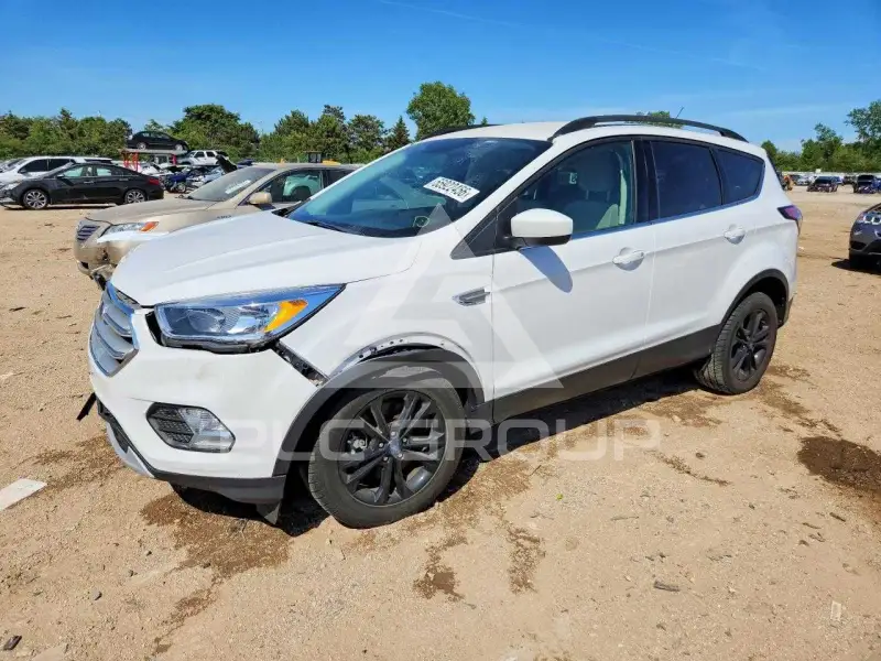 2018 Ford ESCAPE фото