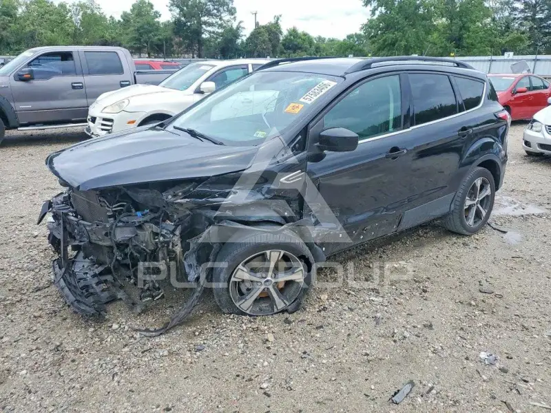 2018 Ford ESCAPE photo