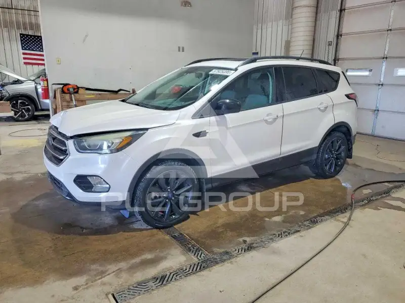 2018 Ford ESCAPE photo