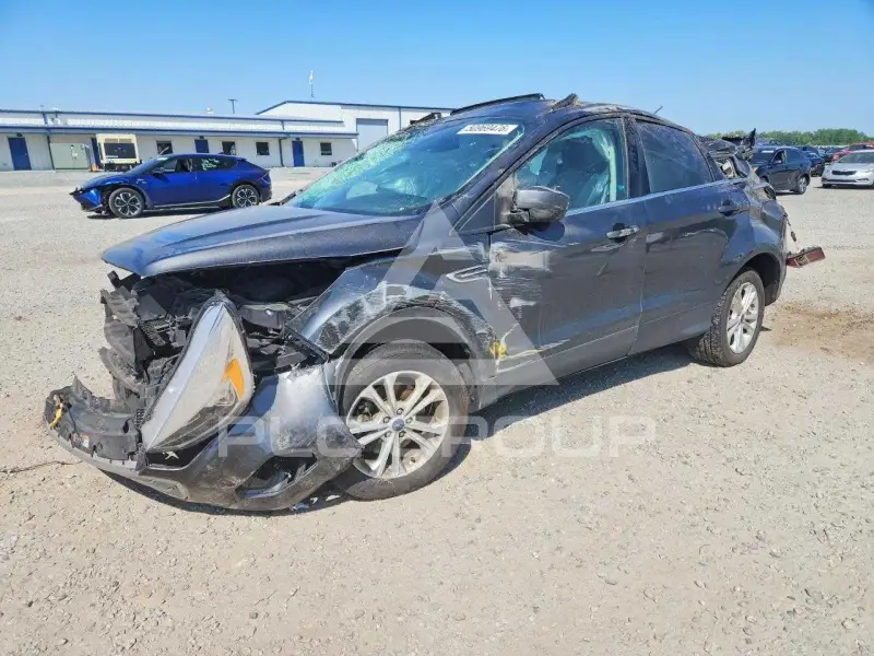2018 Ford ESCAPE photo