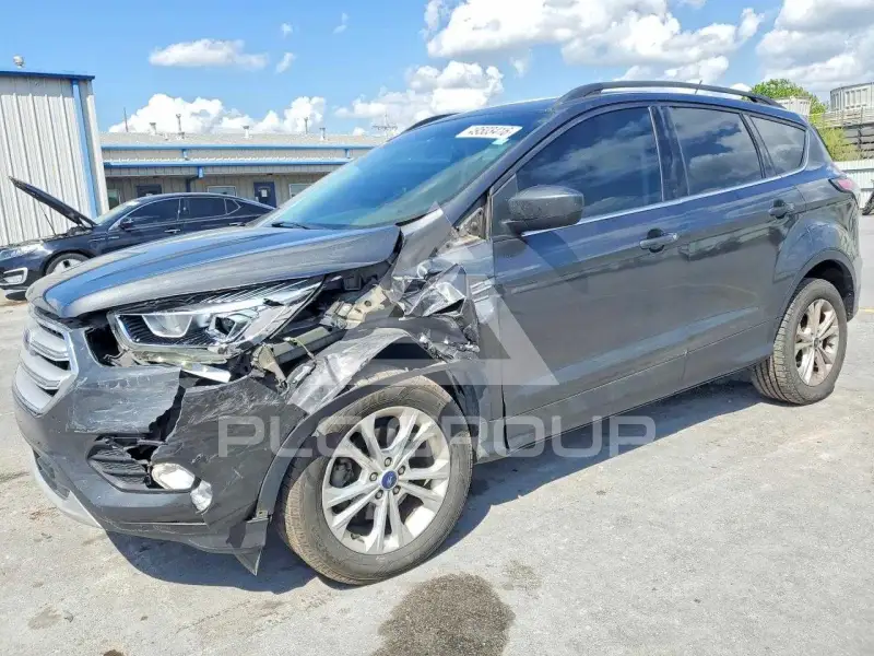 2018 Ford ESCAPE photo