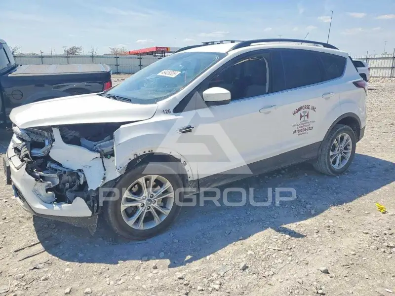 2018 Ford ESCAPE photo