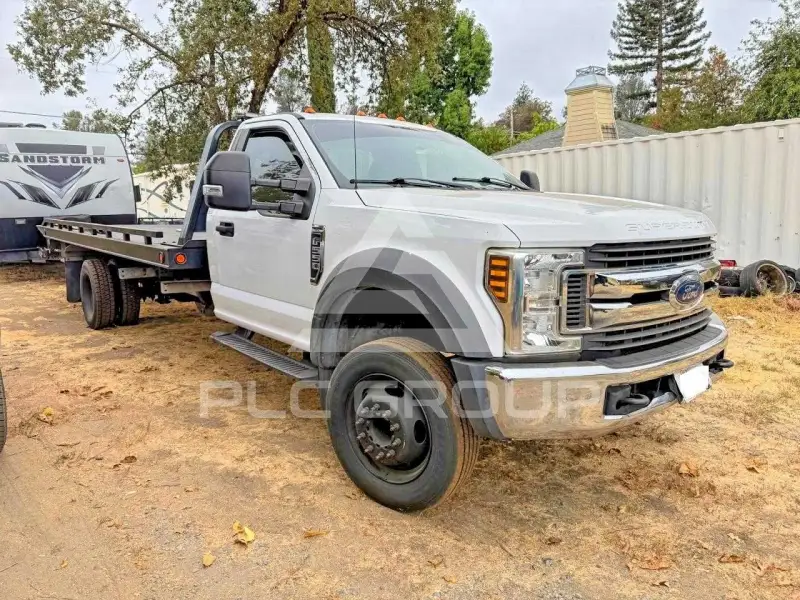 2018 Ford F-550 photo