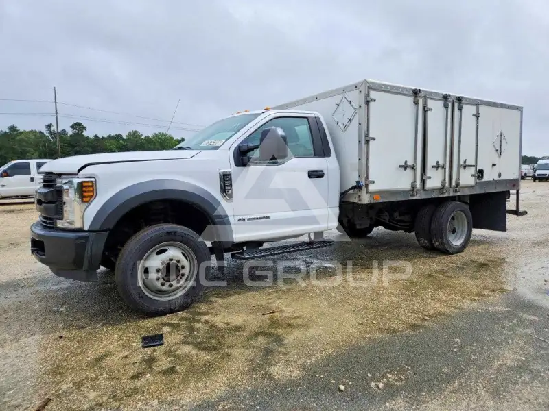 2018 Ford F-550 фото