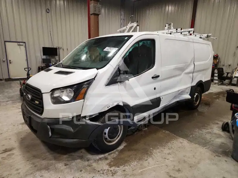 2018 Ford TRANSIT photo