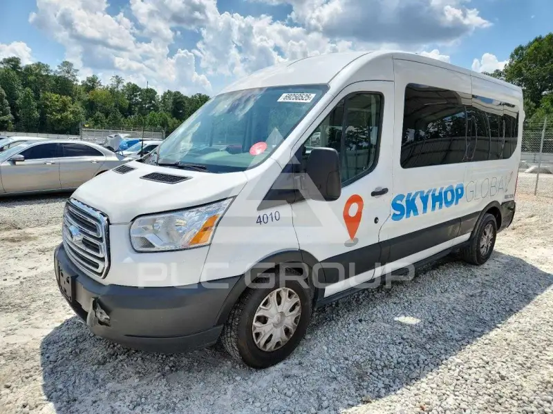 2018 Ford TRANSIT photo