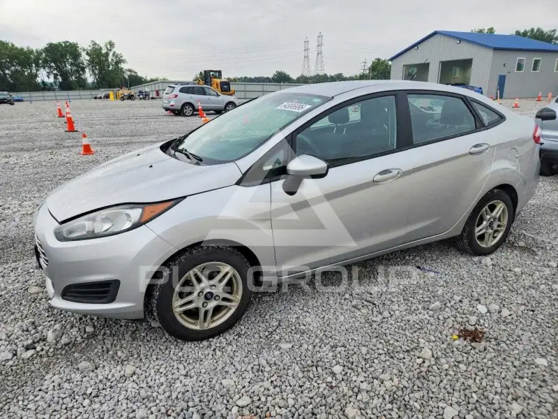 2018 Ford FIESTA фото