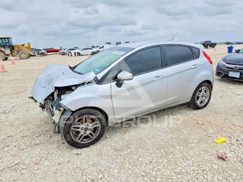 2018 Ford FIESTA фото