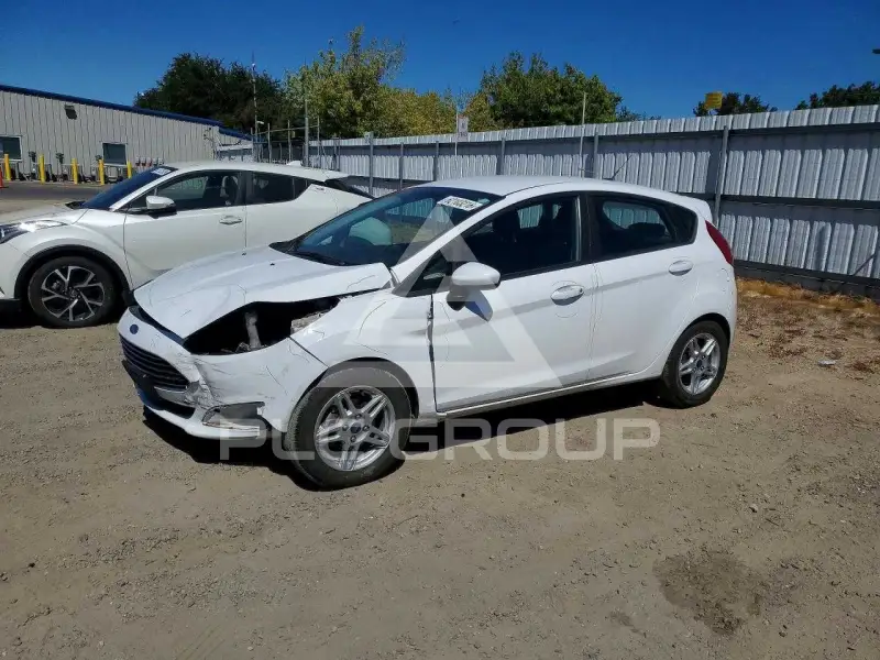 2018 Ford FIESTA фото