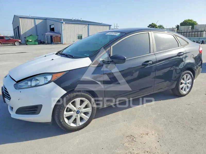 2018 Ford FIESTA фото