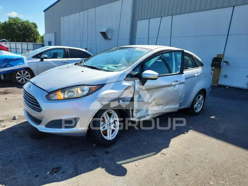2018 Ford FIESTA photo